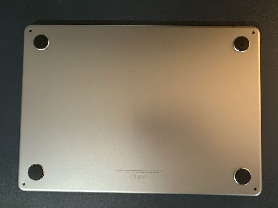 Macbook M2 24Gb 512Gb