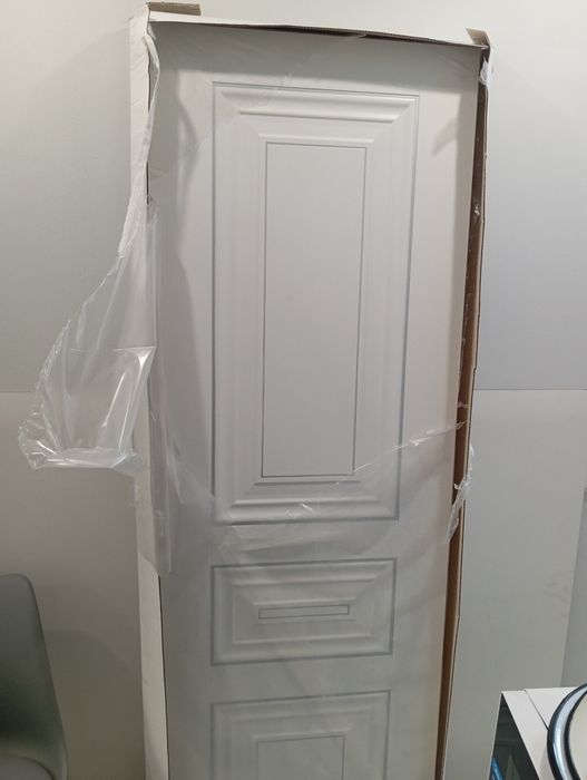 Продам Дверь новый