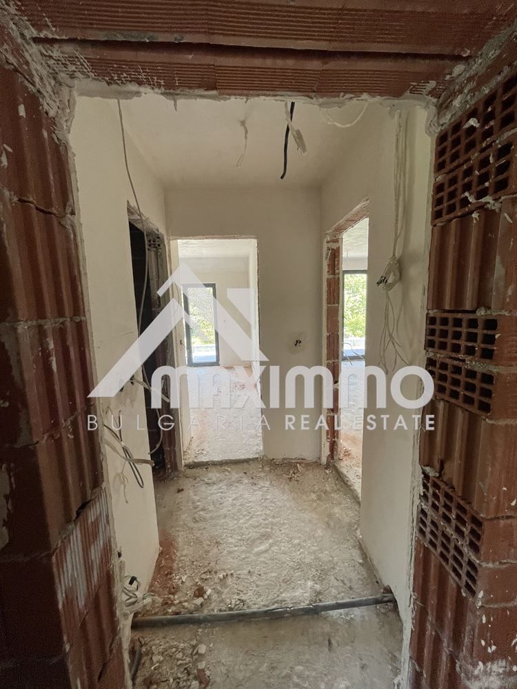 Продава се Двустаен апартамент в Варна, Възраждане 3 - 71 кв.м за 1126 €/кв.м - Снимка #1