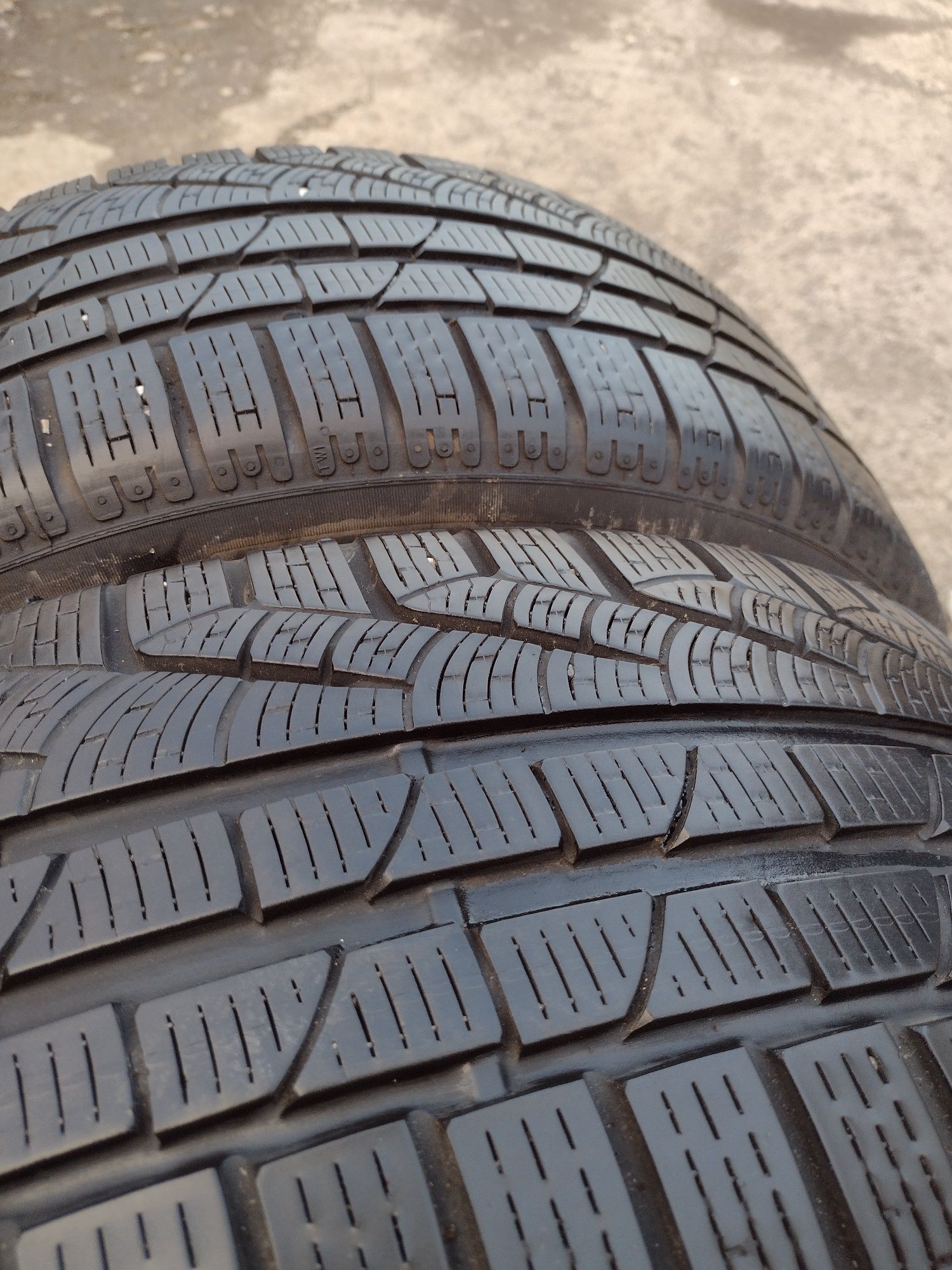 Топ състояние 2бр.225/55/17 Pirelli Sottozero 3 dot2722