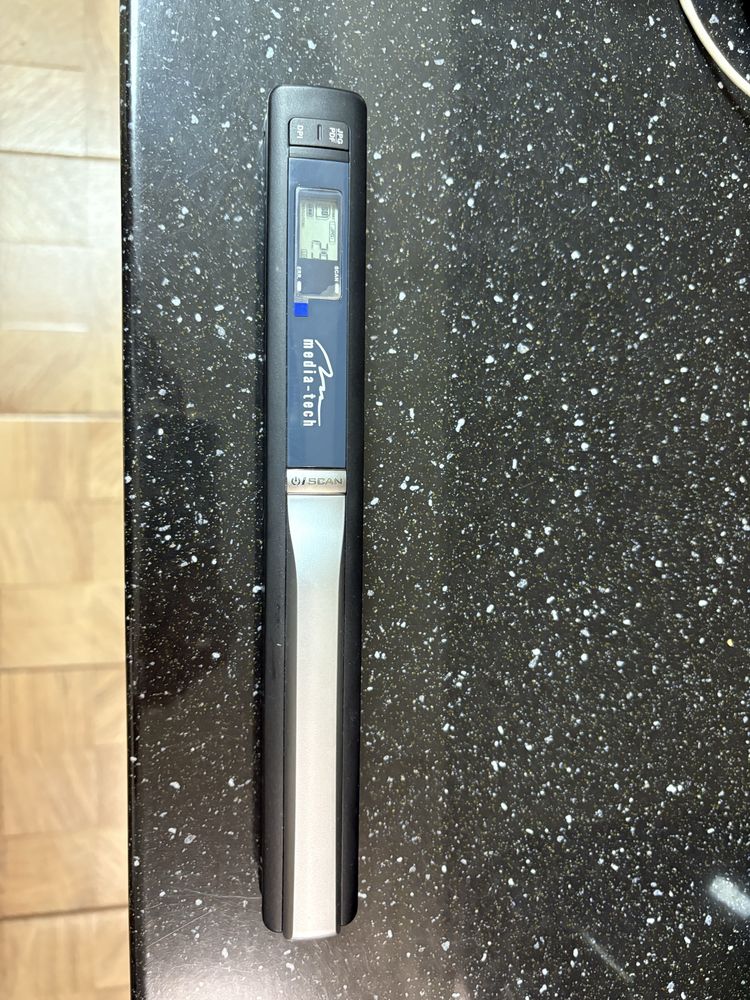 Scanner portabil Media-Tech color A4, Scanline MT 4090