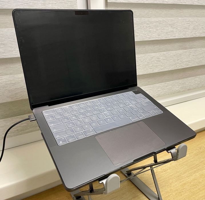 MacBook Pro 14 M3 pro 18 GB/ 512 GB