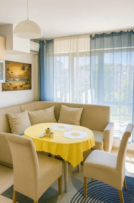 Двустаен апартамент в района на Окръжна болница!