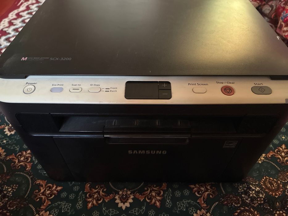 Продам черно-белый принтер Samsung SCX-3200