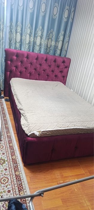 Кровать с матрассом