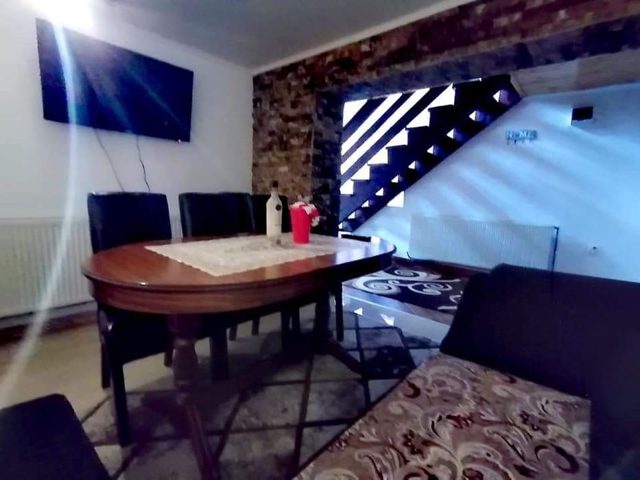 Casă de închiriat de Revelion