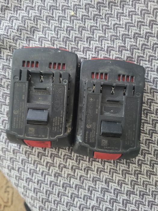 Baterii bosch 2 bucatii