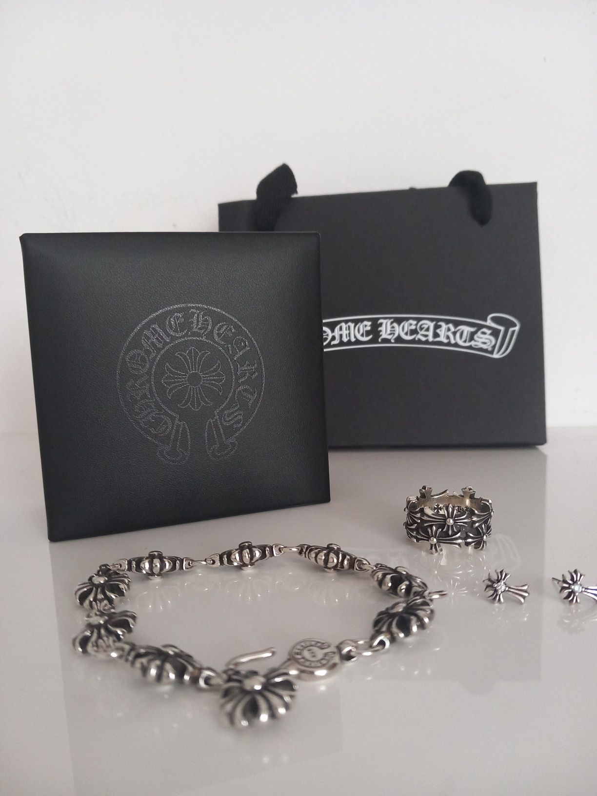 Гривна , пръстен и обеци Chrome hearts