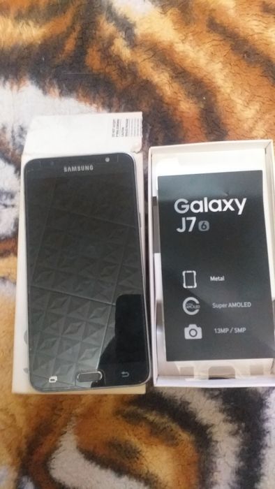 Телефон NOKIA Самсунг  j7