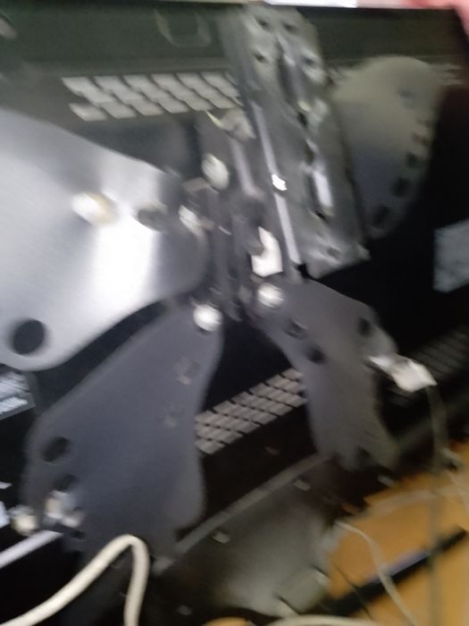 Продам настенный кронштейн бабочка для телевизора