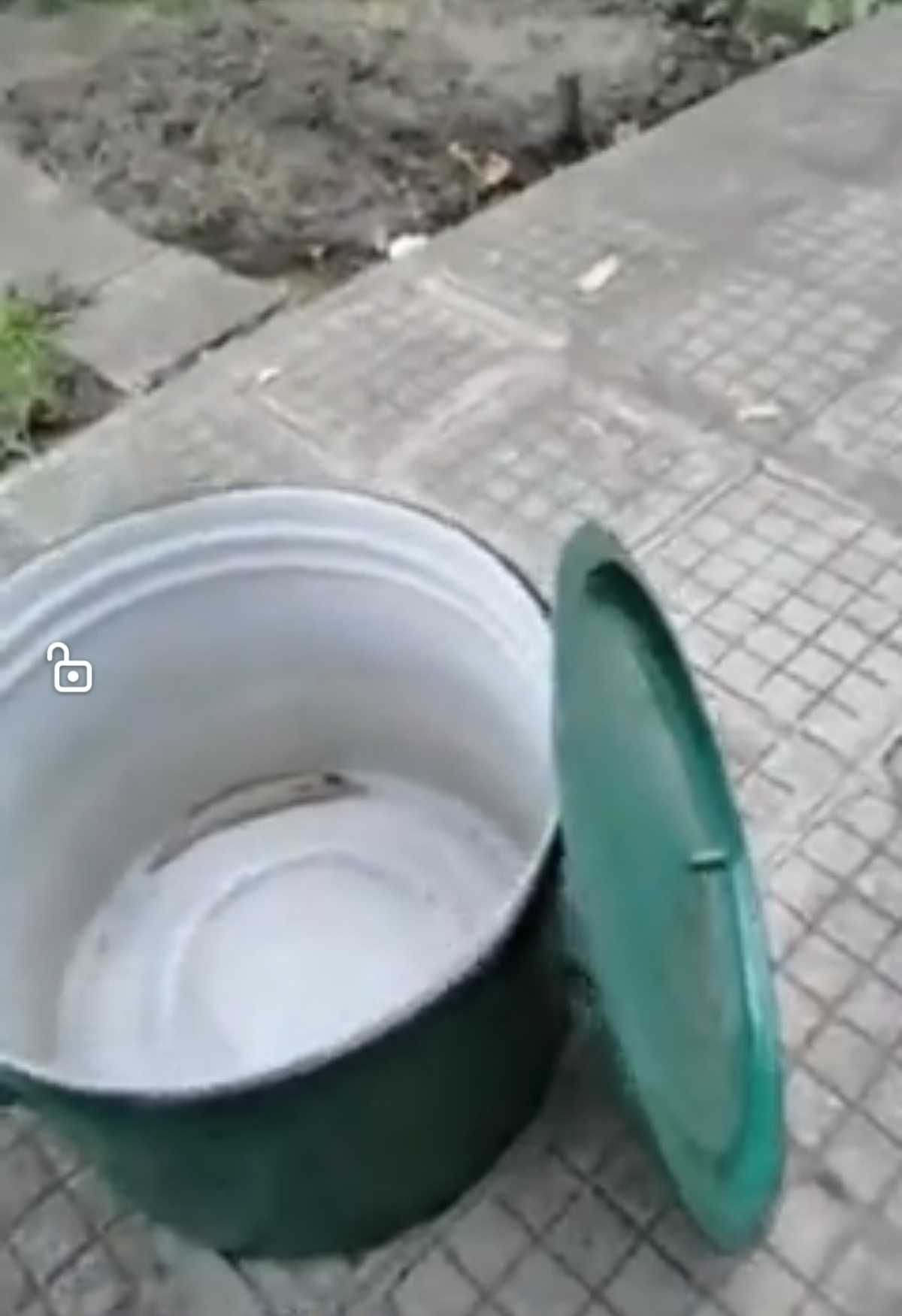 Голяма тенджера за буркани