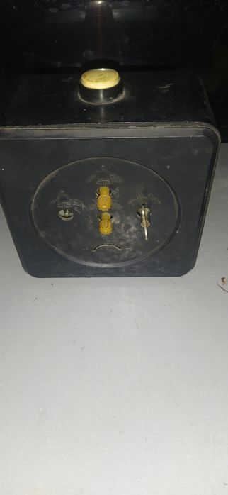 Ссср соати 1975 йилги соз холатда хамма жойи ишлаб турган кизикканлар