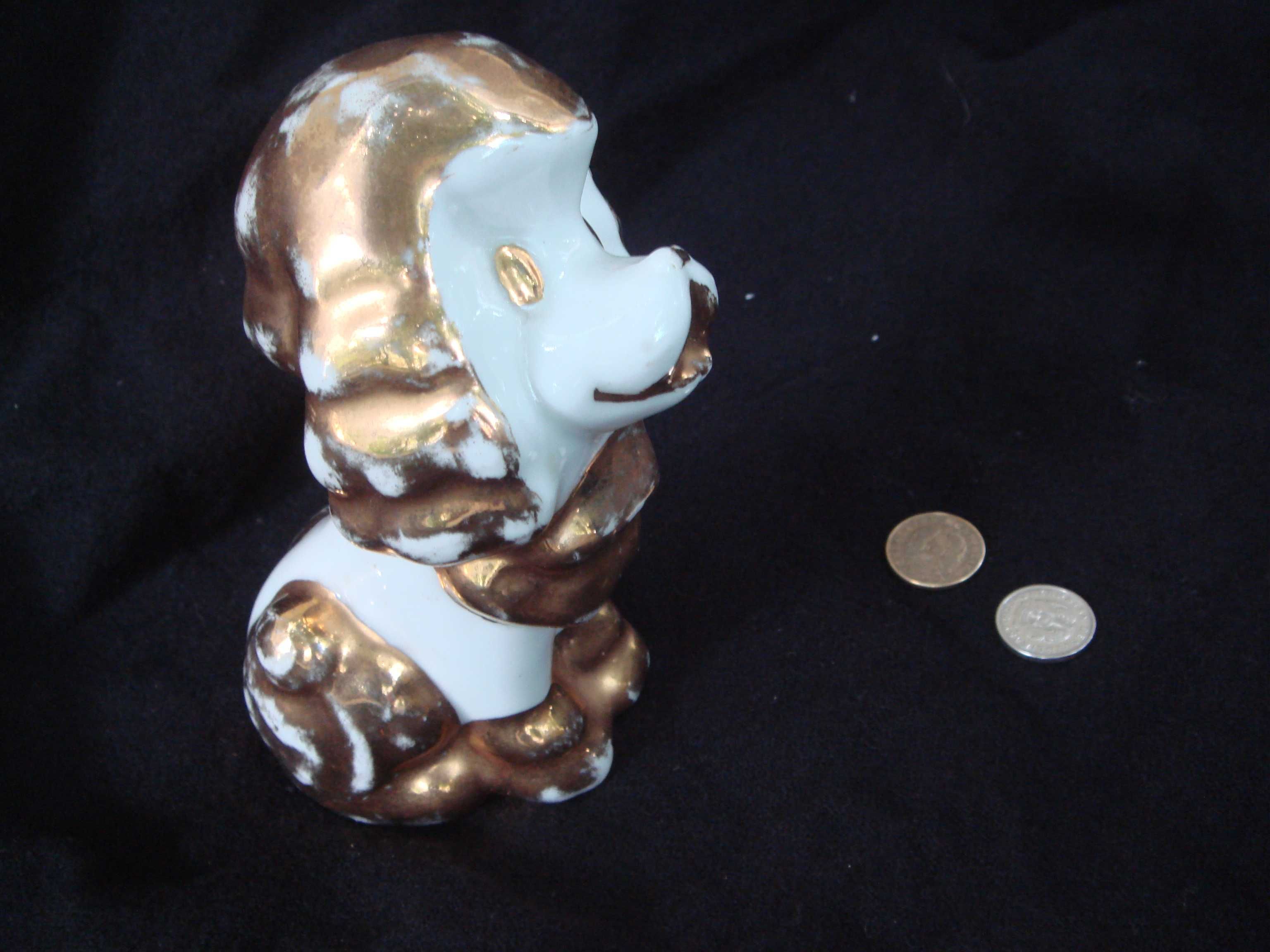 Статуэтка Фарфоровая около 10 см покрытая настоящим каратным золотом
