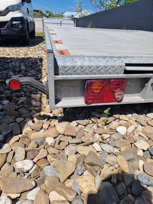 platforma auto vezeko 2016
2 autoturisme