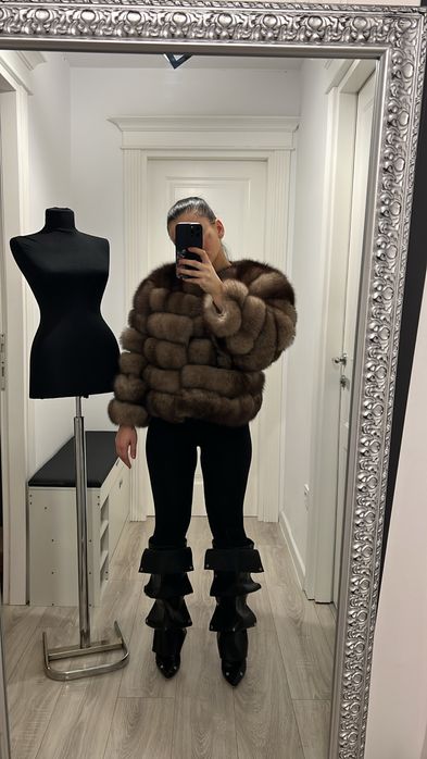 Blana moua 2 in 1 ciocolatie, se face si vesta