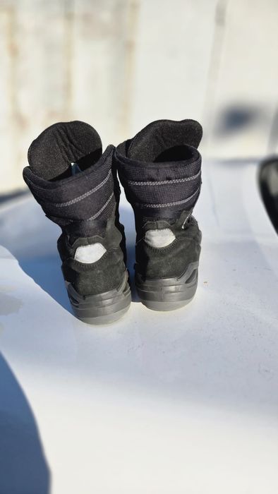 Bocanci iarna lowa 42