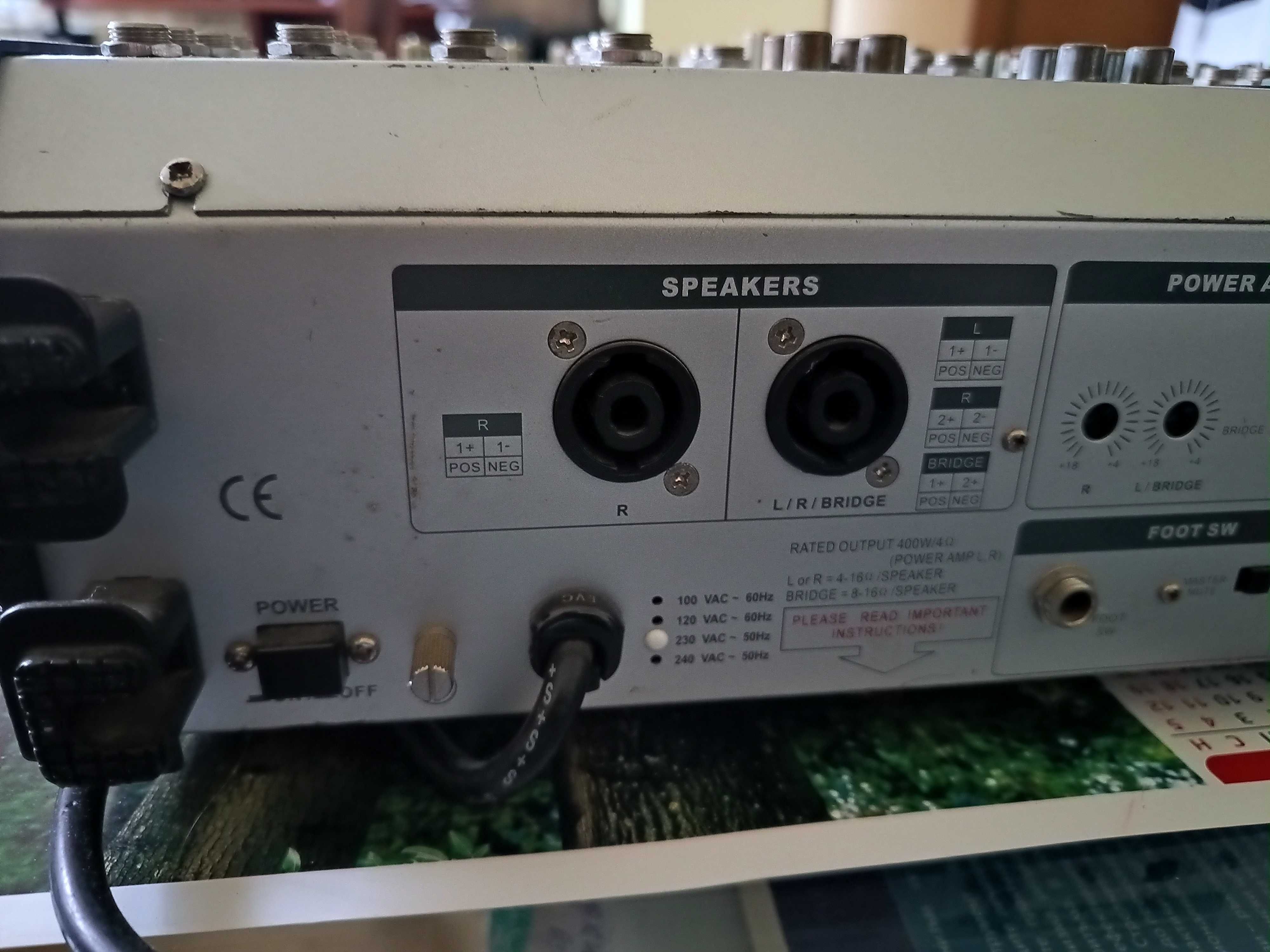 Mиксер PHONIC Powerpod 2280 с вграден усилвател 700W
