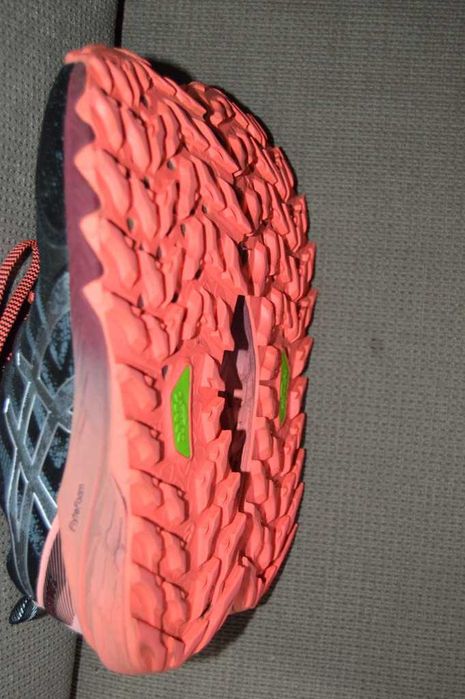 Adidasi alergare trail femei Asics Gel Trabuco 9 marime 39 Gore-tex