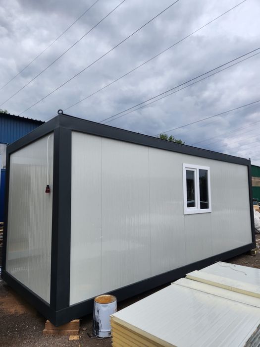 Vand containere modulare 6x2,4 o usa un geam 2.799€
