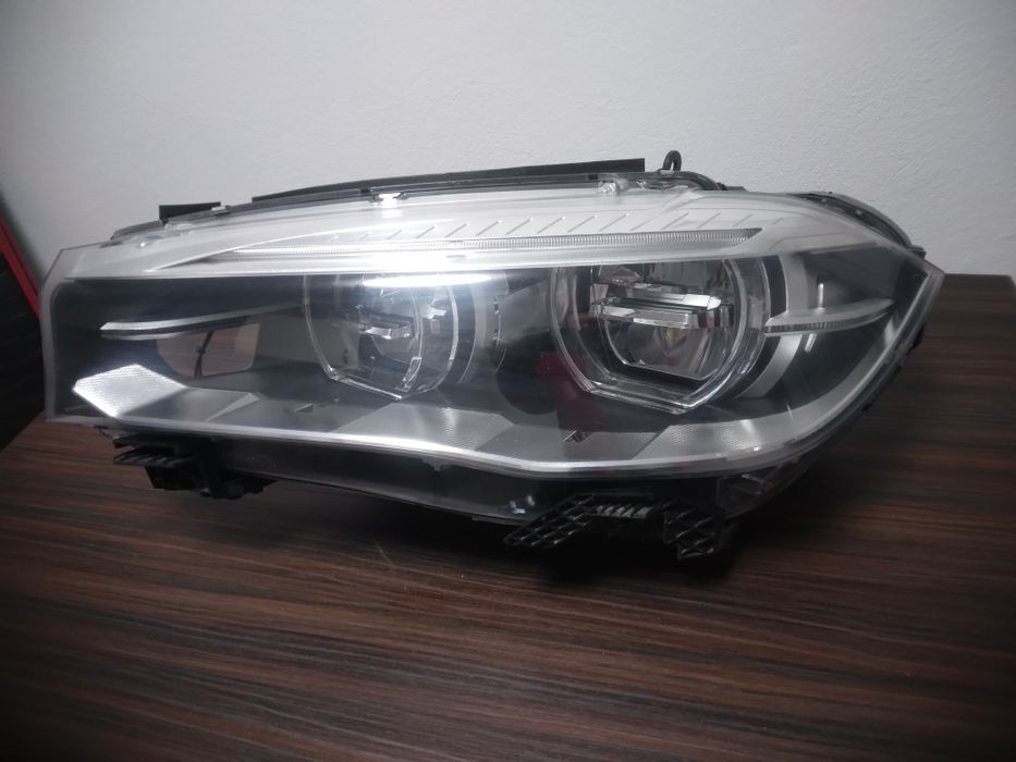 Far stanga bmw x5