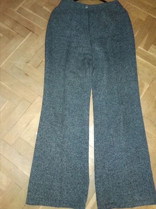 Дамски костюм с панталон