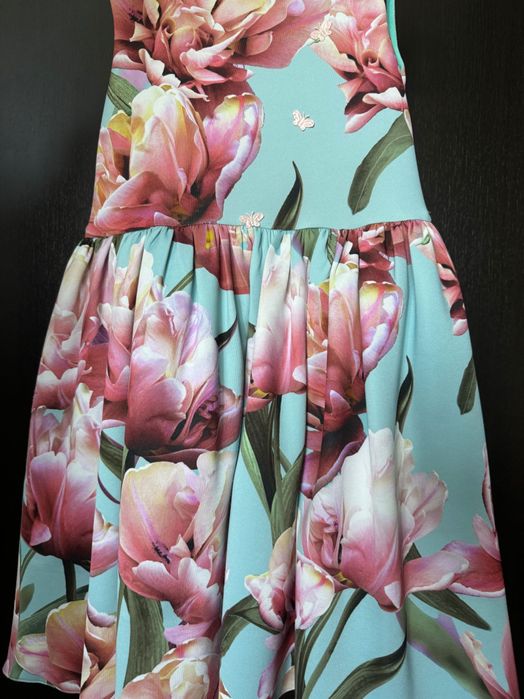 Официална рокля Точици