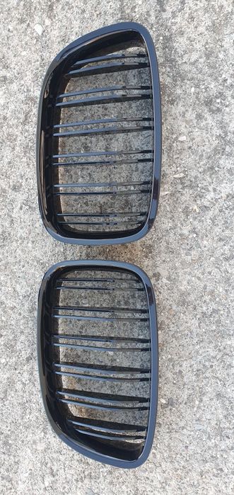 Grile Negre Bara Fata BMW F07 GT