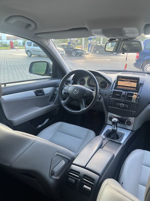 Mercedes-Benz C200 W204 Avantgarde – 2.2 CDI / 136 CP / Manuală / 2008