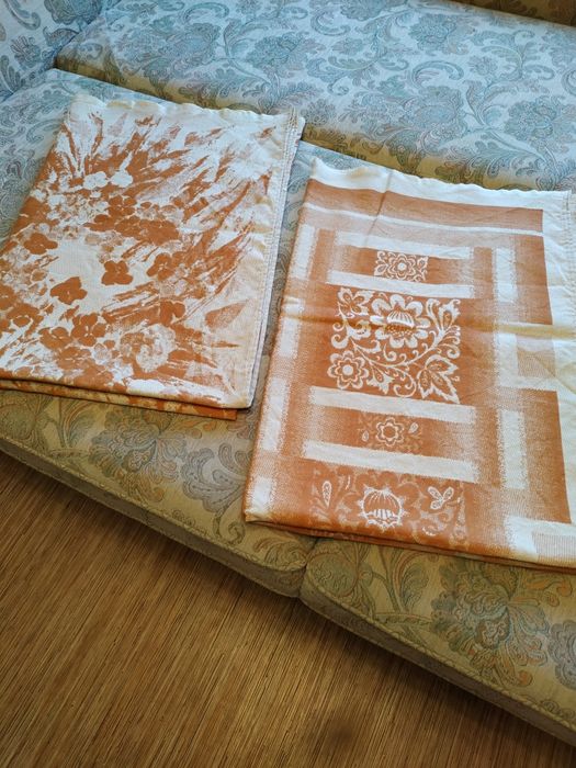 Продаю 2 покрывала  новые , натуральный  состав