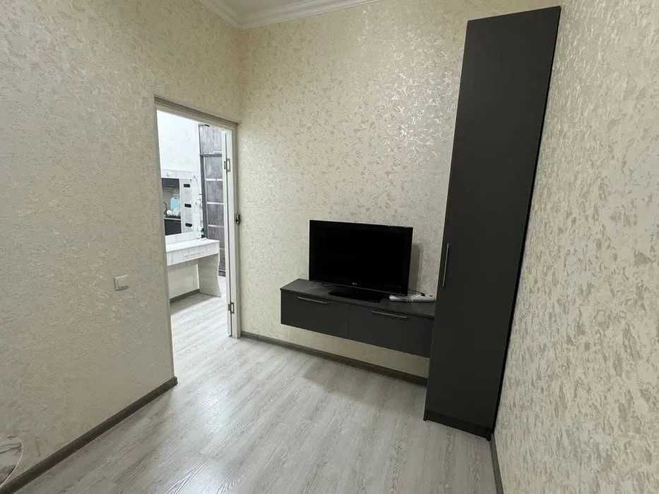 Олмазорда 2 хона Арендага бераман Беруний метро ёнида м*