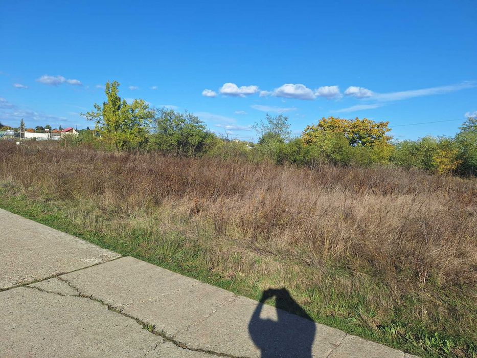 Teren intravilan de vânzare – Tâncăbești, DN1, vedere la lac