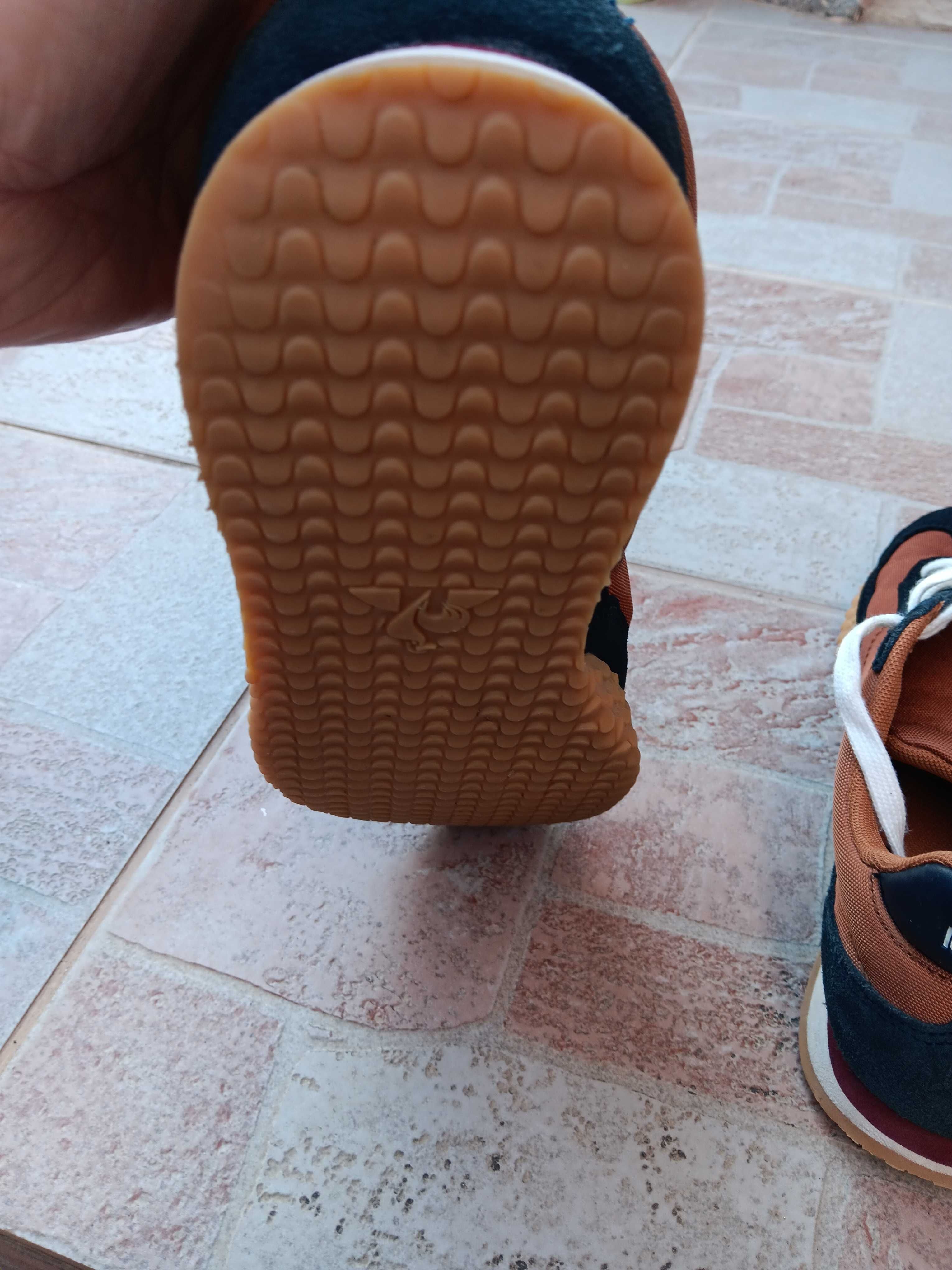 Маратонки le coq sportif