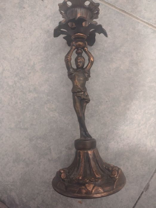 Vând două sfeșnice