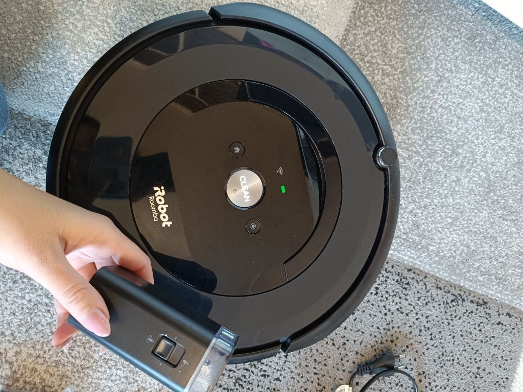 iRobot Roomba E5 (5154/5158)