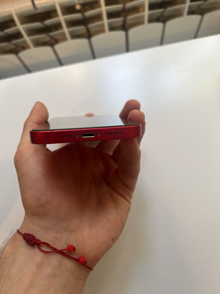 Iphone 14 RED Като нов