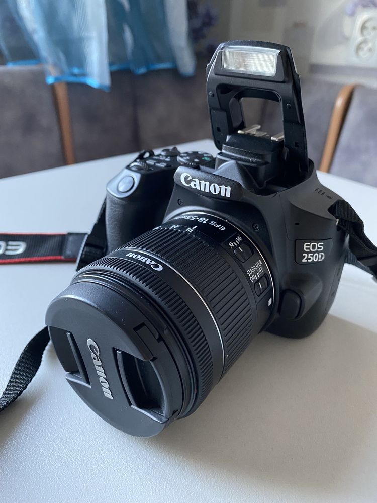 Продам фотоаппарат Canon 250D Kit EFs 18-55mm