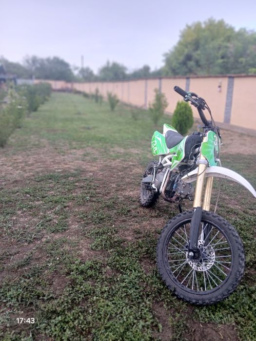 Продава се косов мотор 125 кобика