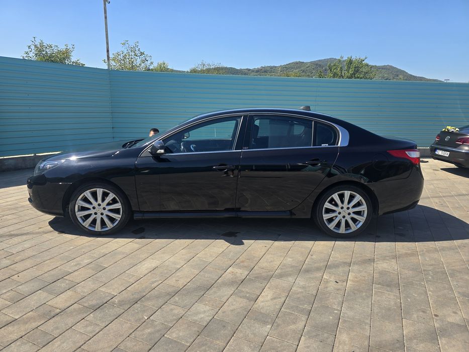 Vând Renault Latitude Initiale Paris