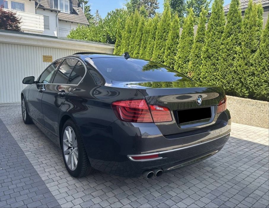 BMW 530d Limousine Modern Line 4 butoane
