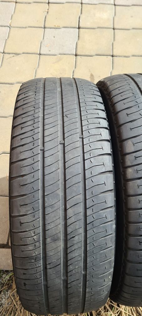 Пара шин на Спринтер Michelin