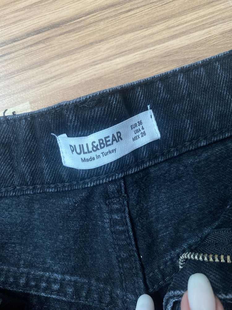 Pantaloni de blugi scurti