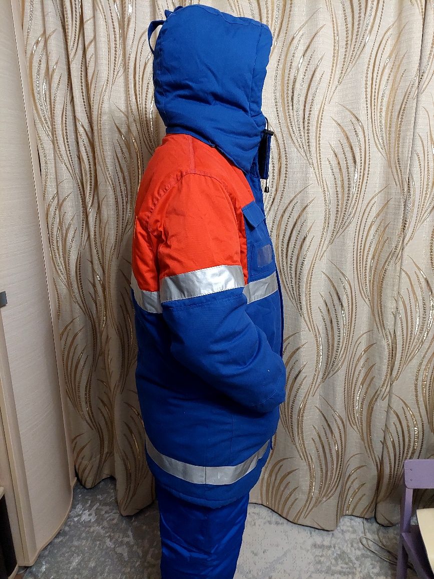 Продам спецовку зима
