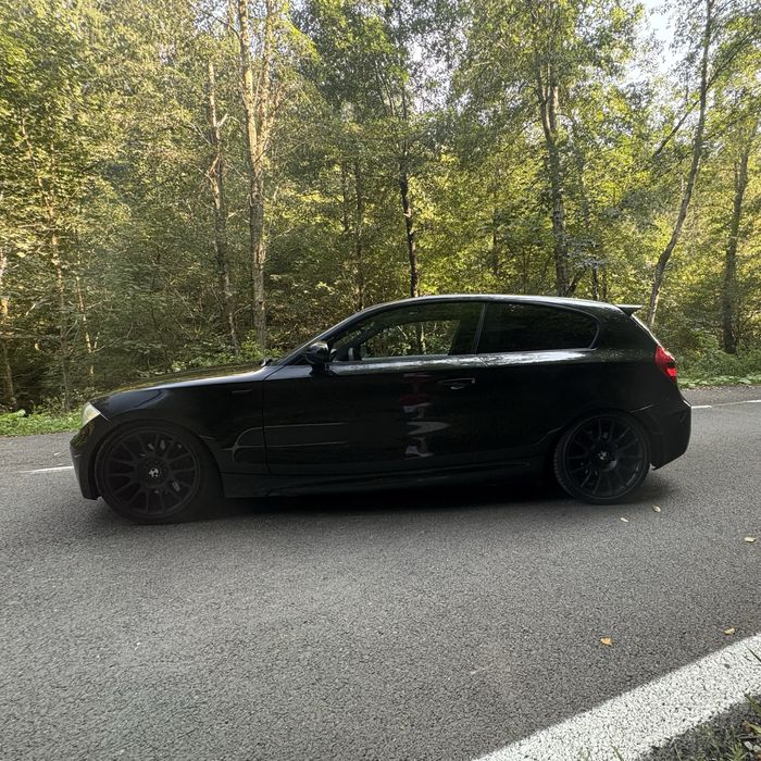 BMW Seria 1 / 2.0 diesel BiTurbo/ Manual 6+1 / Pachet M