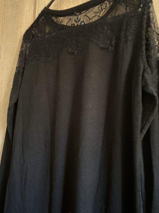 Rochita tricotata, de culoare neagra, masura 44-46