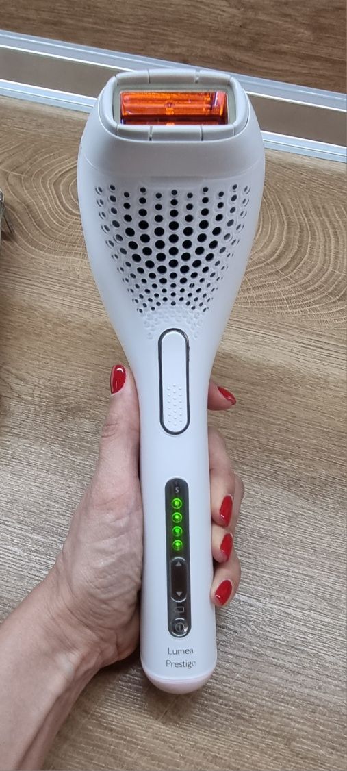 Фотоепилатор PHILIPS
