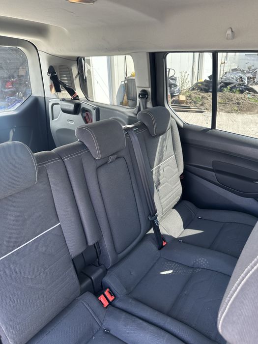 Ford Transit Tourneo Connect 2018 5+2 locuri 1.5 DIESEL AUTOMAT