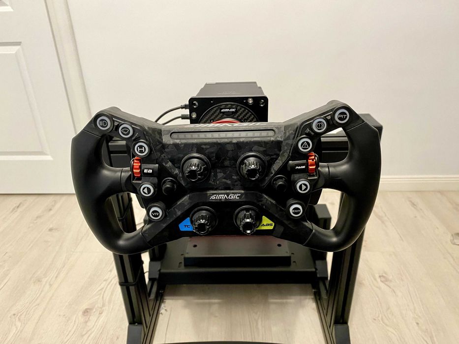 Simagic Alpha/Volan GT NEO/Pedale P1000/Cardru Simlab GT1 EVO + Scaun