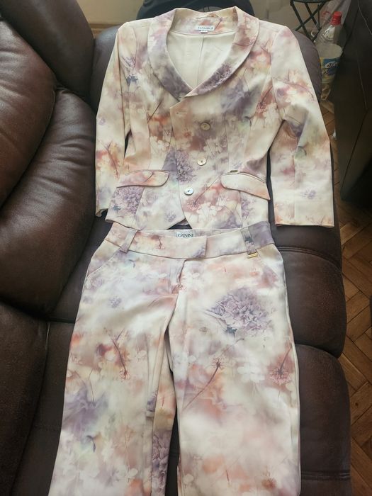 Дамски костюм DANINI