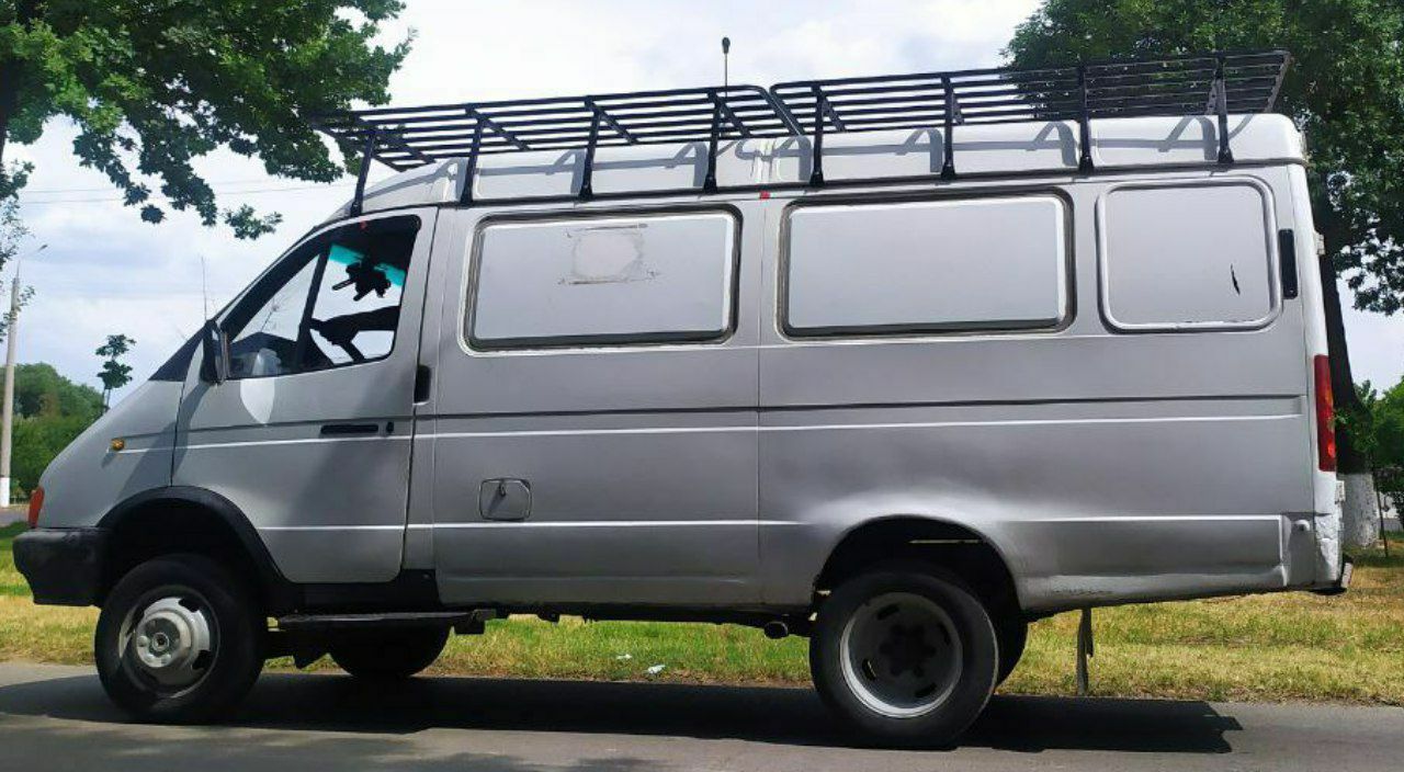 Перевозка грузов на Газели с багажником на крыше салон кузов длина 3.2