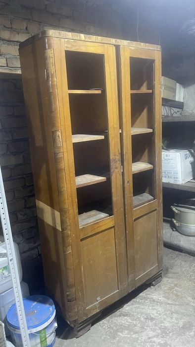 Книжный шкаф СССР
